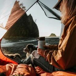 Earthwell Roaster Loop Vacuum Bottle 355ml Volcanic Black -Condor || Mil-Tec || Klean Kanteen Sales earthwell roaster loop lifestyle 002 3