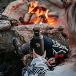 Earthwell Woodie Single Wall Bottle 800ml Maple / Volcanic Black -Condor || Mil-Tec || Klean Kanteen Sales earthwell woodie sw lifestyle 02 1 9