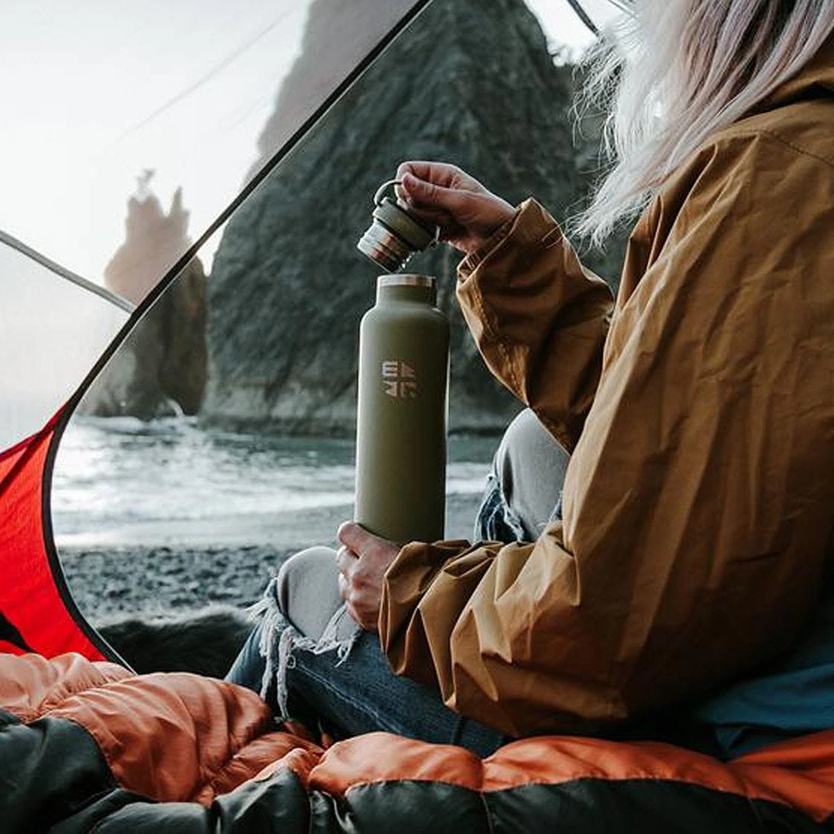 Earthwell Woodie Vacuum Bottle 650ml Walnut / Baja Sand 5 Earthwell Woodie Vacuum Bottle 650ml Walnut / Baja Sand - Image 3