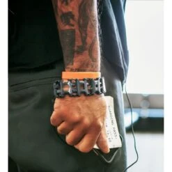 Leatherman Tread Metric Bracelet Black -Condor || Mil-Tec || Klean Kanteen Sales leatherman TREAD BLACK ALL 8